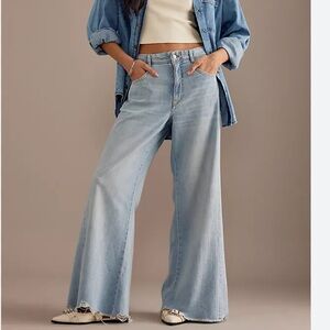Anthropologie ♥️MUST HAVE Pilcro Ella Mid-Rise Relaxed Jeans-Colour: DENIM LIGHT